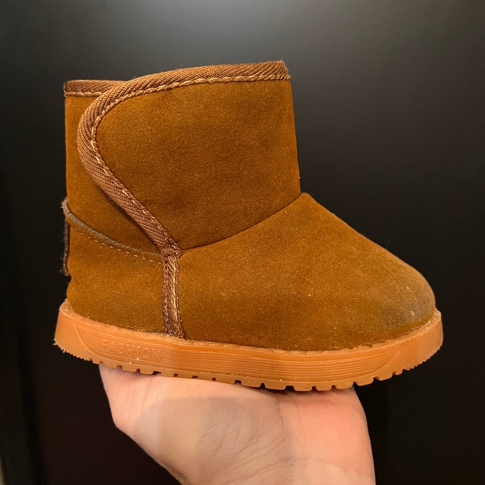 Kids boots